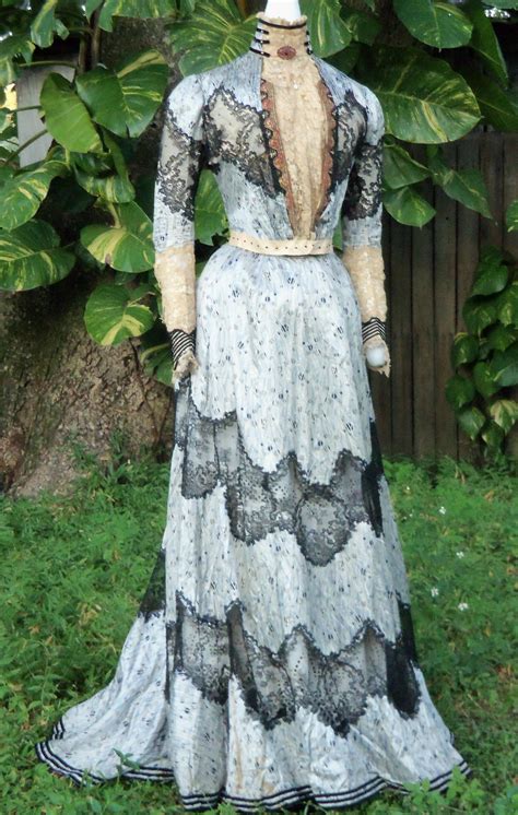 reproduction victorian clothing for women